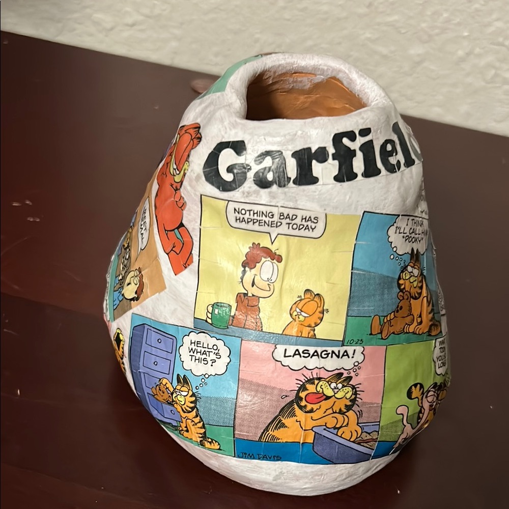 Colorful Comic Strip Vase - Picture 2 of 5